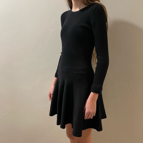 GAP Black Twirl Dress - Picture 3 of 14